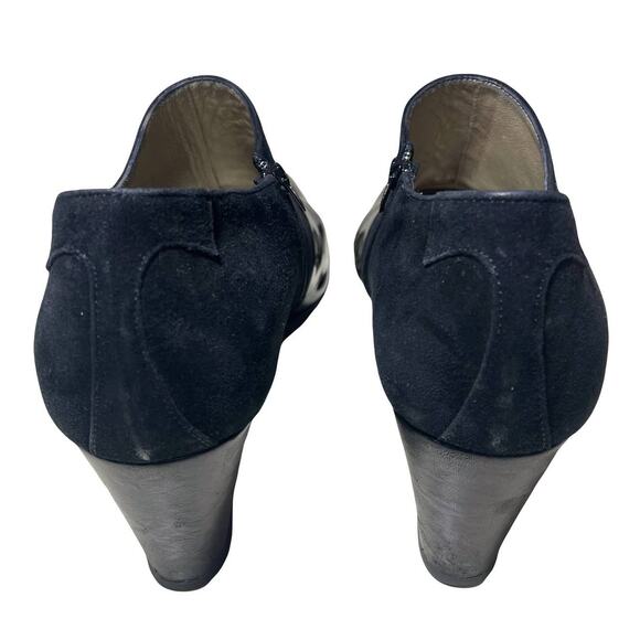 Taryn Rose Black Suede Patent Leather Ankle Boots Wedge Heel Italy Size 38 - Picture 11 of 12